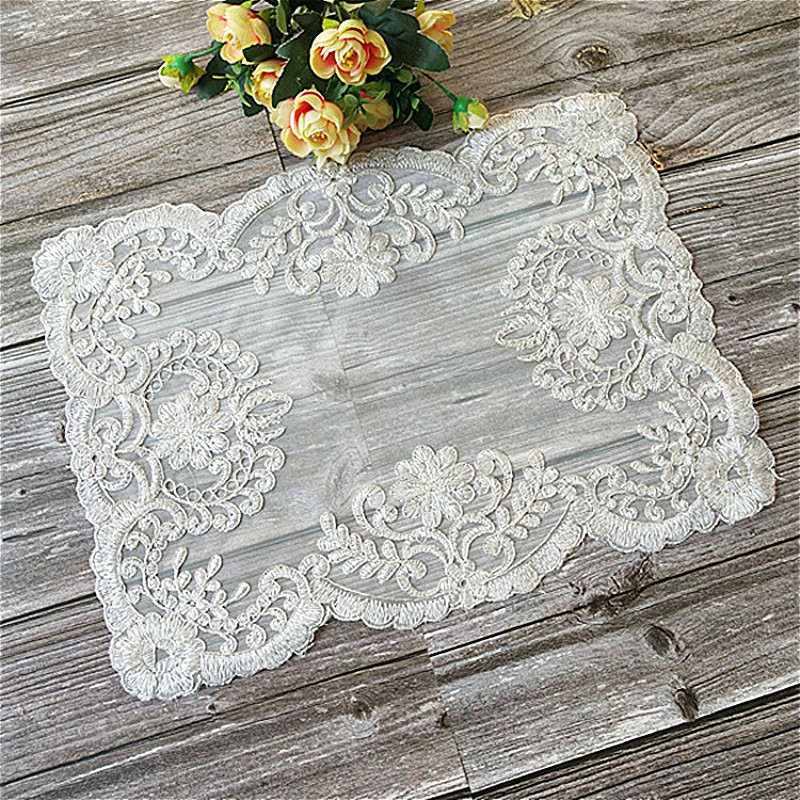 European Classical White Lace  - Desk Setup Wallpaper 评论和价格